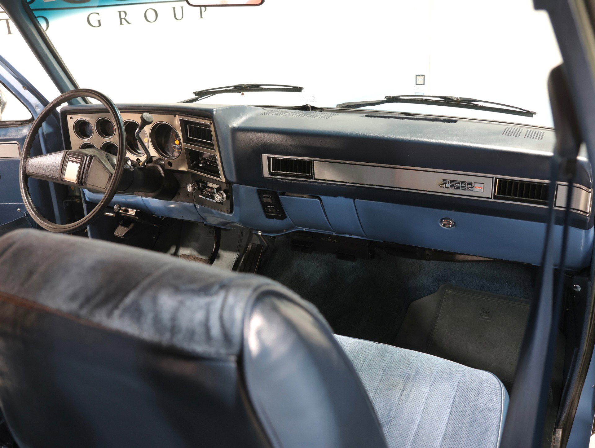 Used 1987 GMC Suburban 2WD image 65