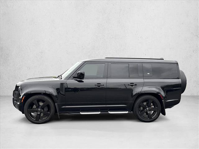 Used 2023 Land Rover Defender 130 X-Dynamic SE AWD/4WD image 8