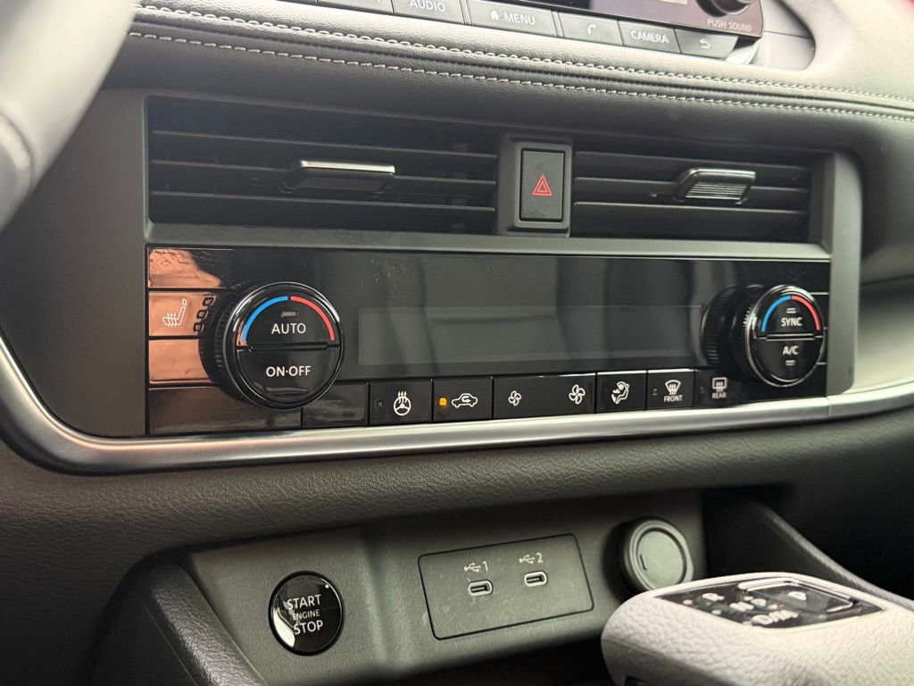 Used 2026 Nissan Rogue SV w/ SV Premium Package image 36