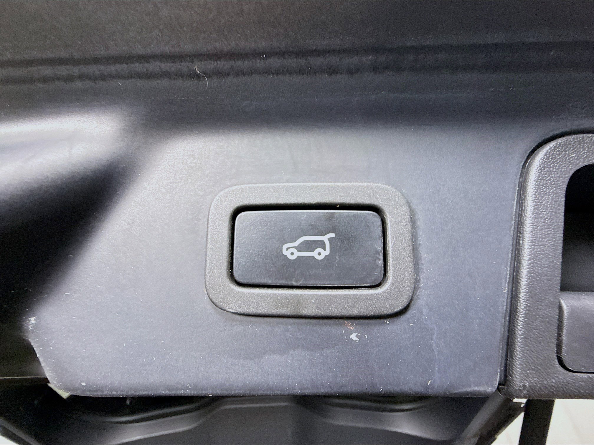 Used 2022 Land Rover Range Rover Velar S image 41