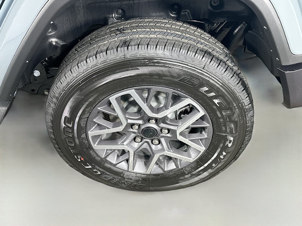 New 2026 Jeep Wrangler Unlimited Sahara AWD/4WD image 16