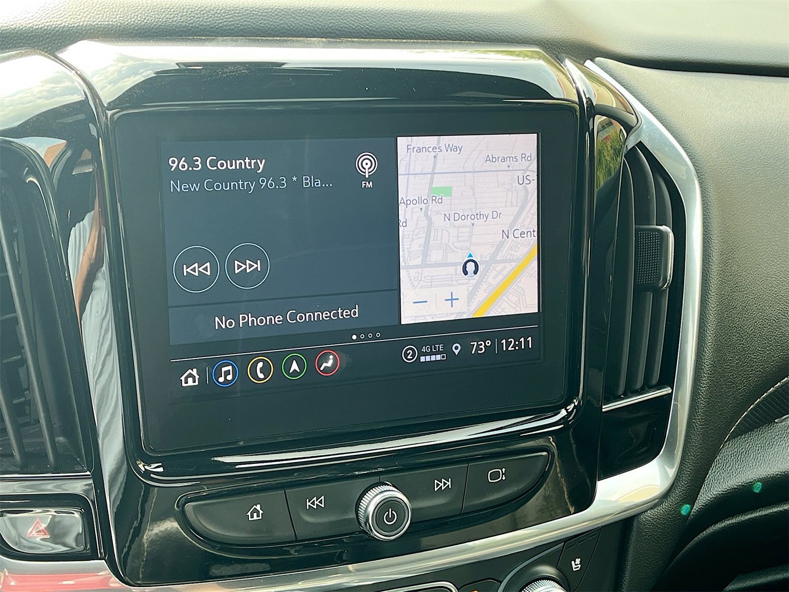 Used 2023 Chevrolet Traverse Premier w/ LPO, Floor Liner Package image 15