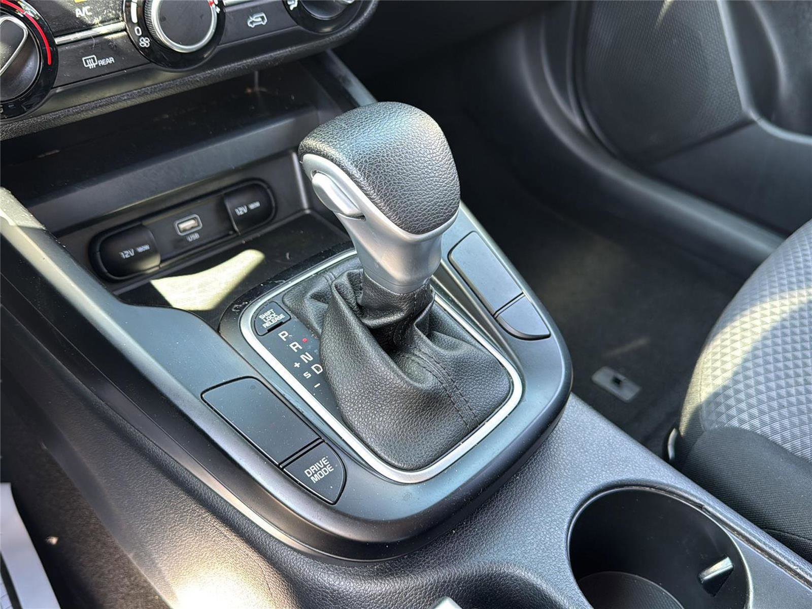 Used 2024 Kia Soul LX w/ Option Group 015 FWD image 25