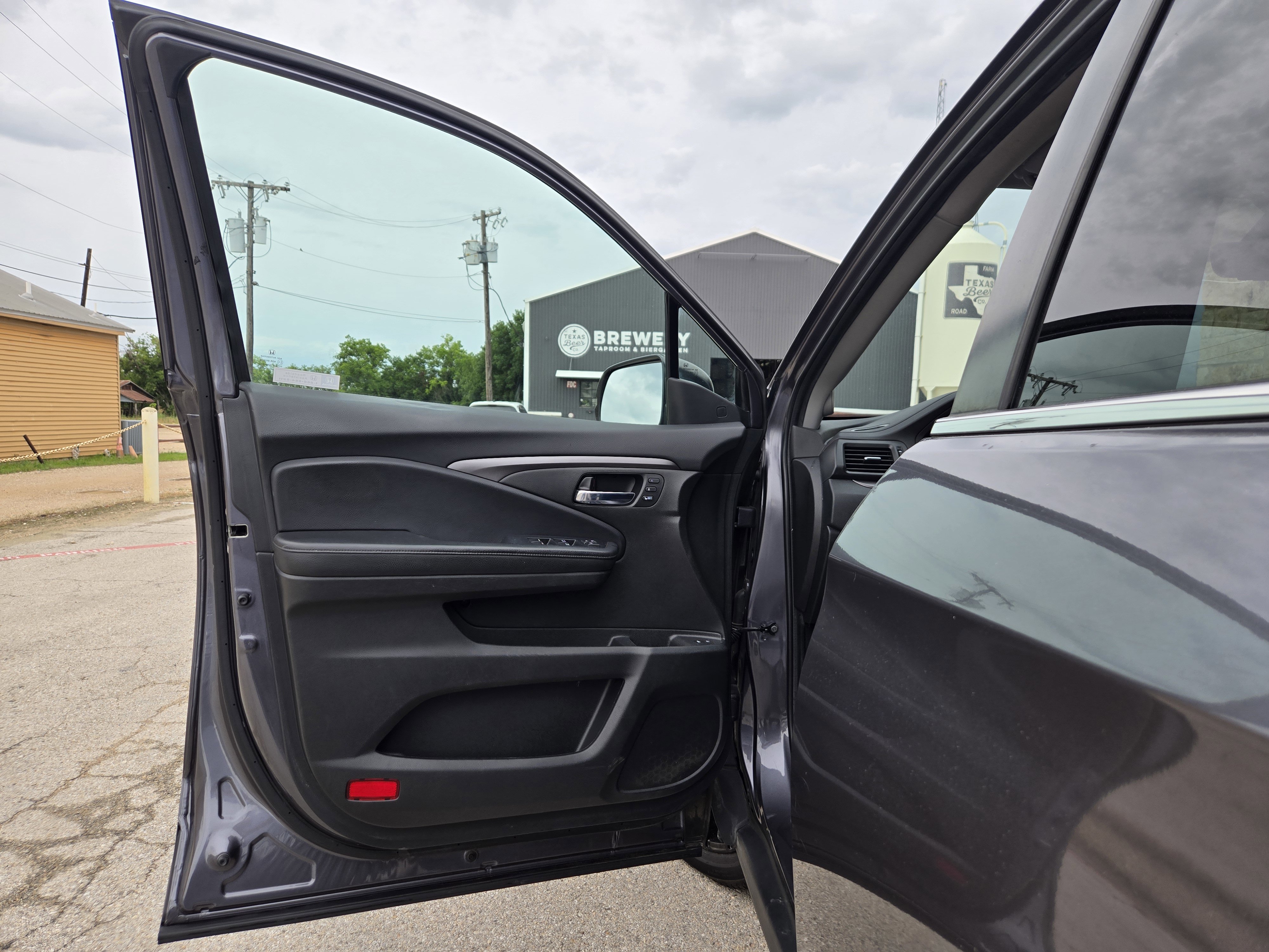 Used 2021 Honda Pilot Special Edition image 4