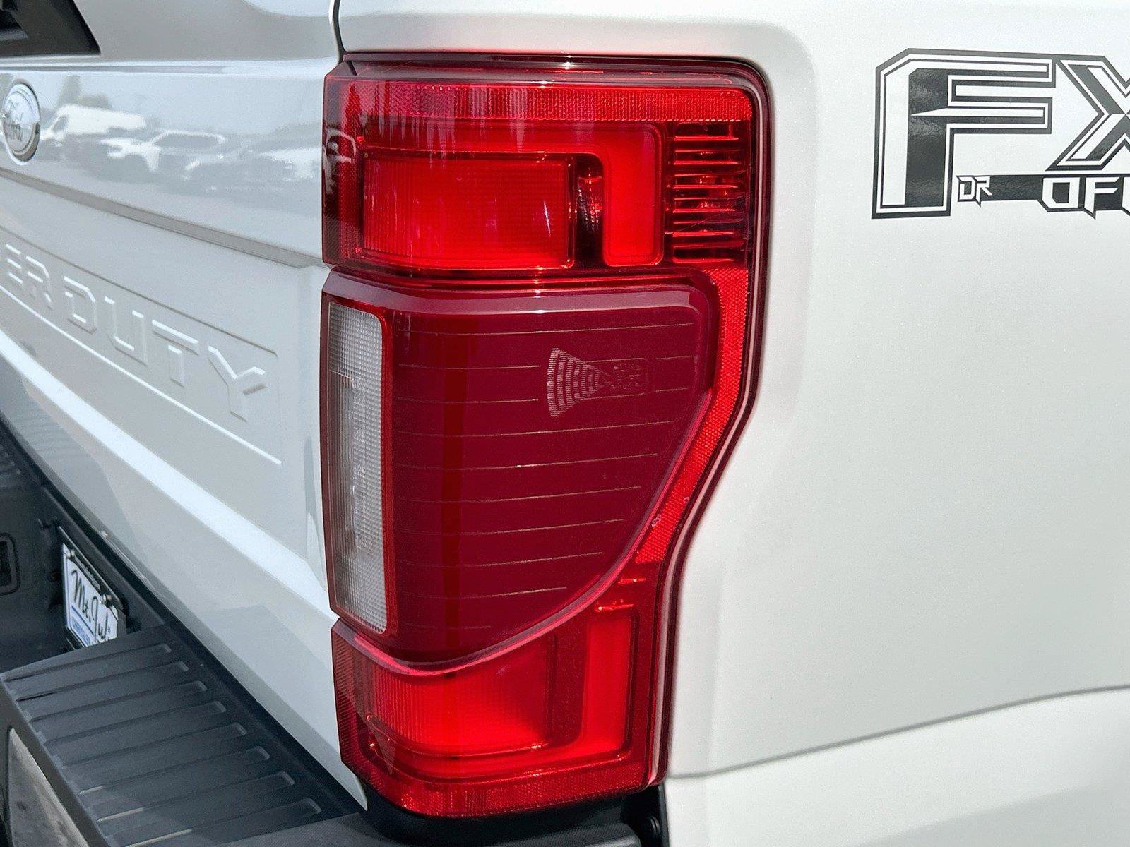 Used 2021 Ford F350 Lariat w/ Lariat Ultimate Package AWD/4WD image 12