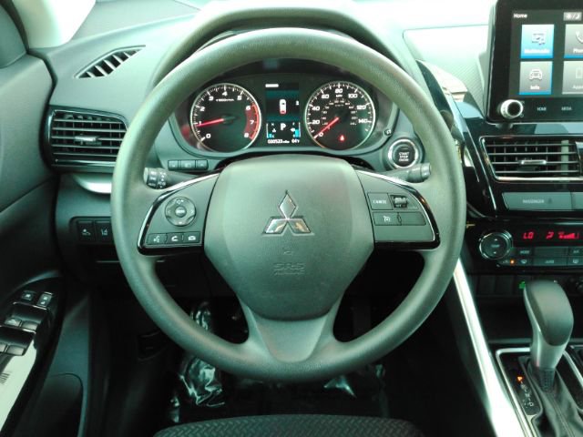 Used 2024 Mitsubishi Eclipse Cross LE image 31