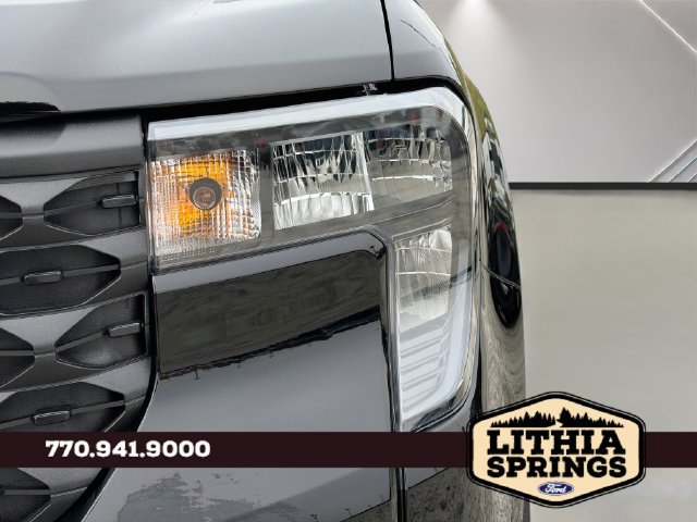 New 2026 Ford Maverick XLT w/ XLT Luxury Package FWD image 9
