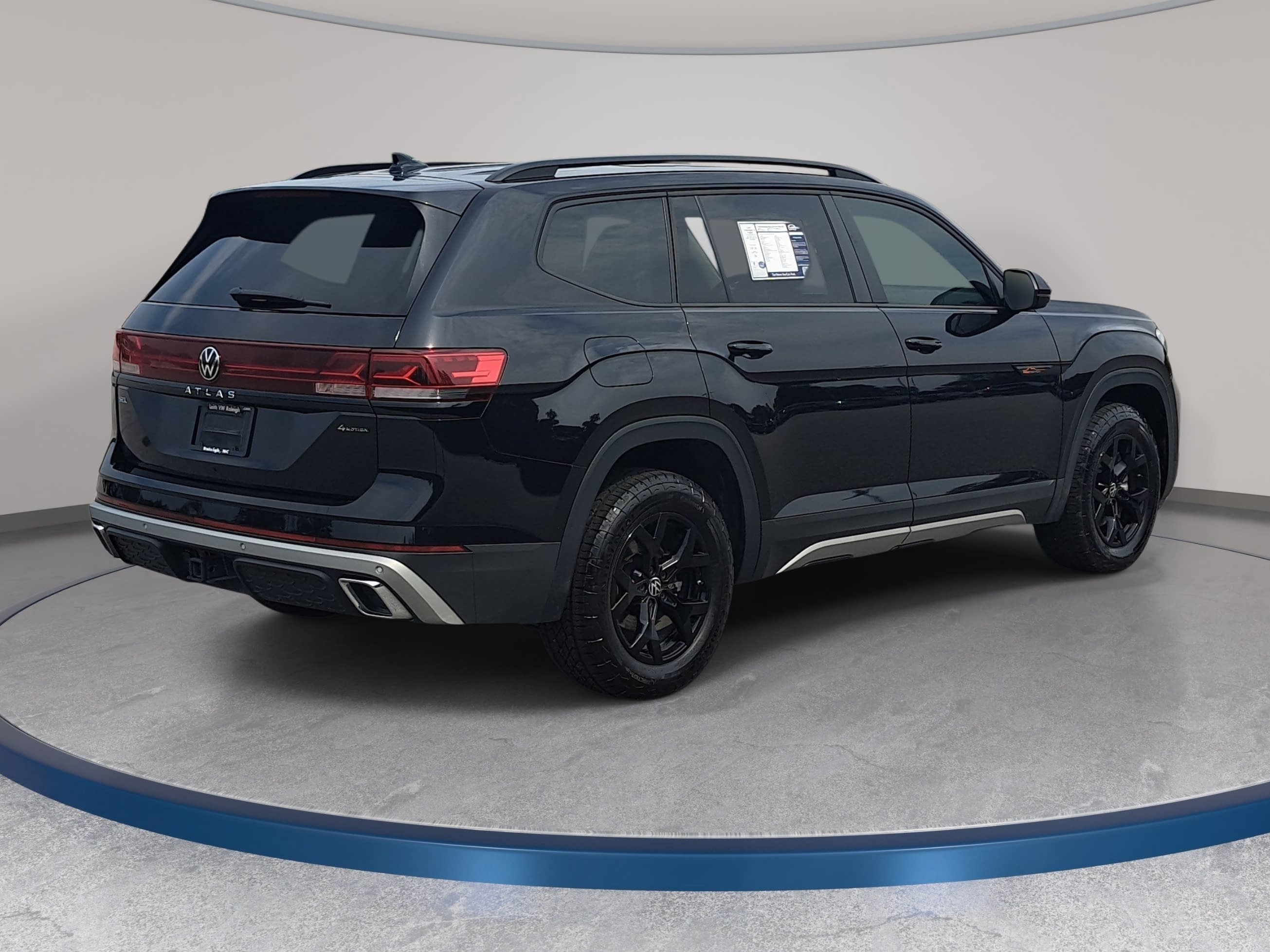 Used 2024 Volkswagen Atlas Peak Edition SEL AWD/4WD image 5