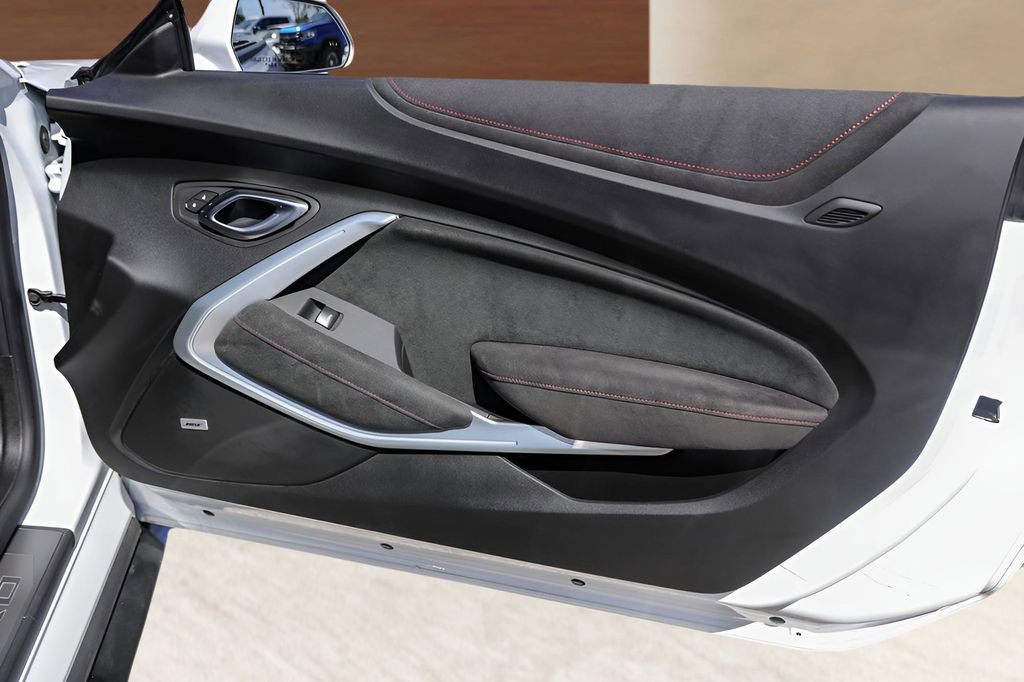 Used 2021 Chevrolet Camaro ZL1 image 23