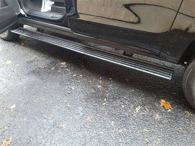 Used 2025 Cadillac Escalade ESV Sport Platinum image 13