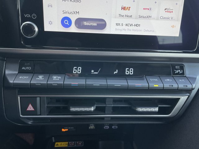 Used 2026 Toyota Camry LE FWD image 18