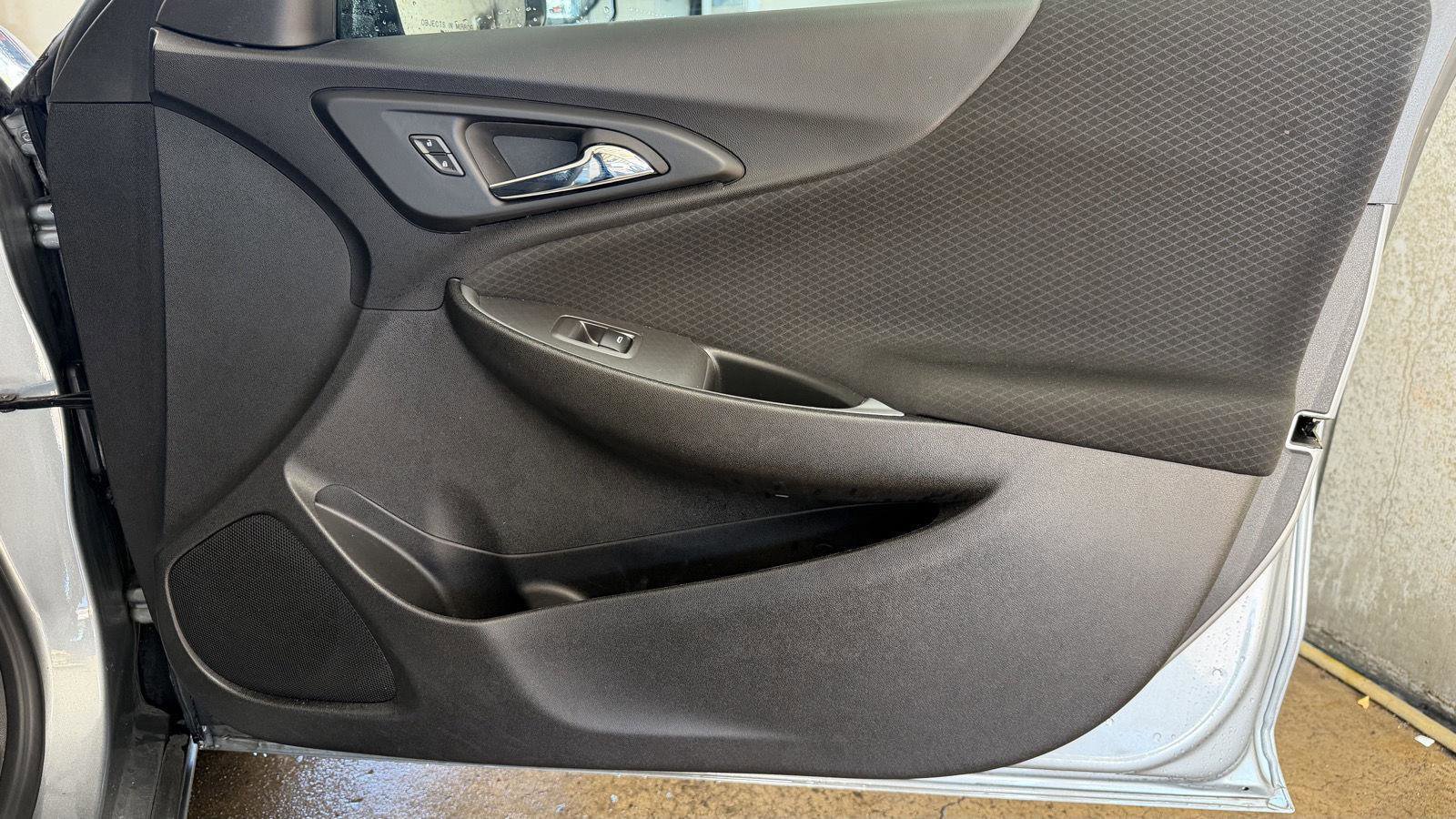 Used 2024 Chevrolet Malibu LT image 29