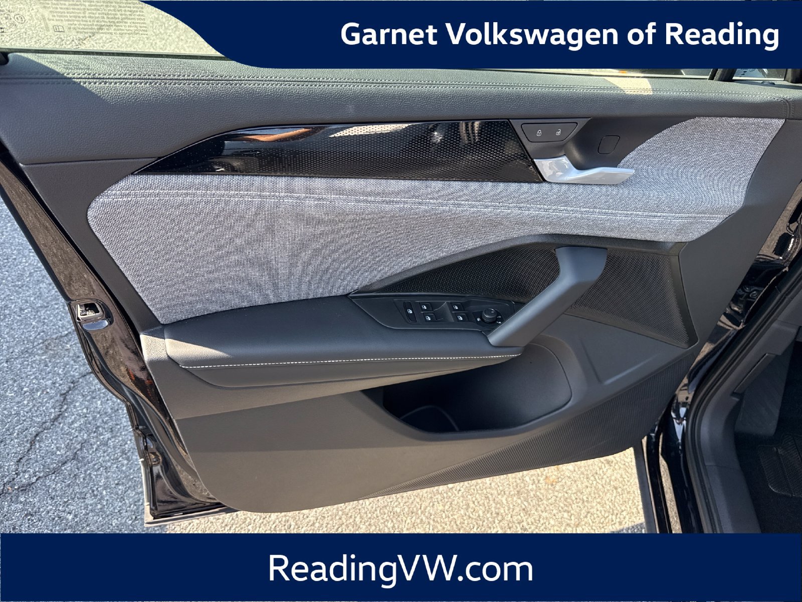 Certified 2025 Volkswagen Tiguan S AWD/4WD image 10