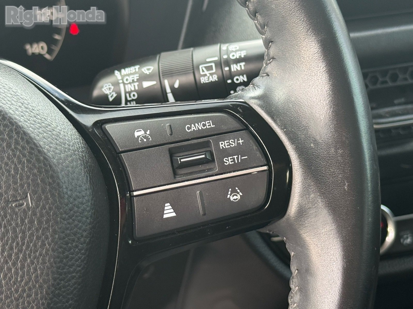 Used 2025 Honda HR-V EX-L image 17