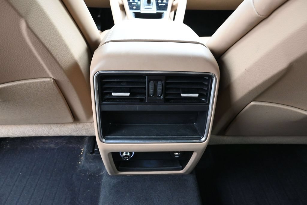 Certified 2019 Porsche Cayenne AWD/4WD image 18