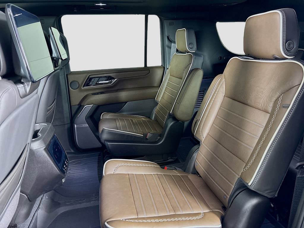 New 2026 GMC Yukon XL Denali Ultimate w/ LPO, Floor Liner Package image 25
