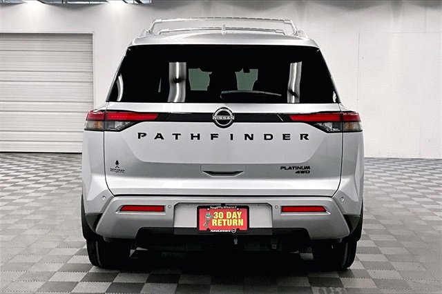 New 2025 Nissan Pathfinder Platinum image 4