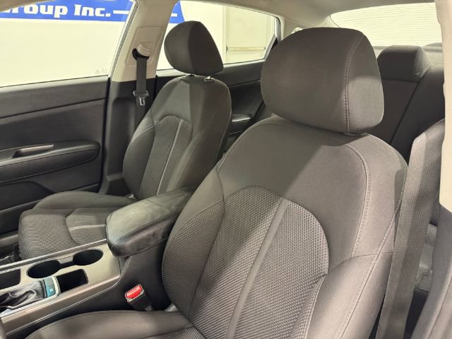 Used 2020 Kia Optima LX image 11