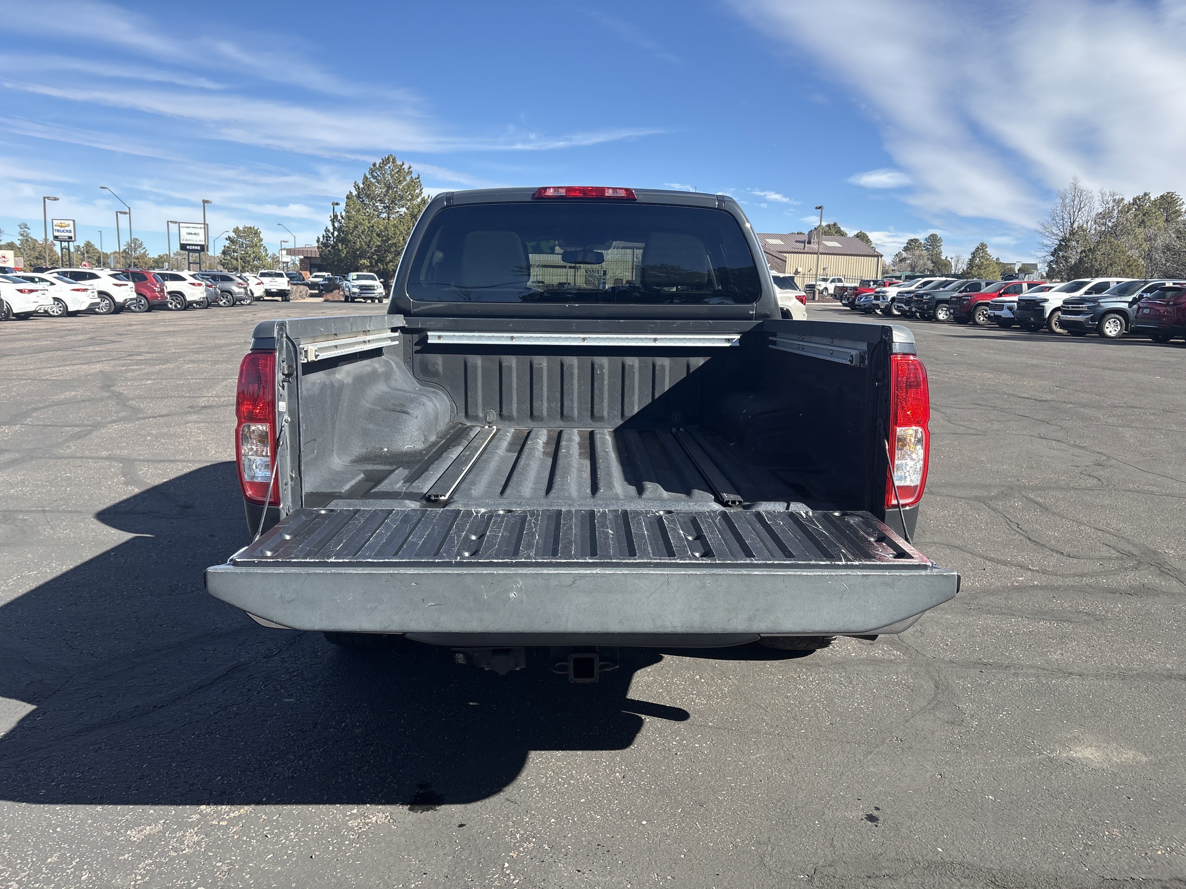 Used 2013 Nissan Frontier SL w/ Moonroof Pkg image 10