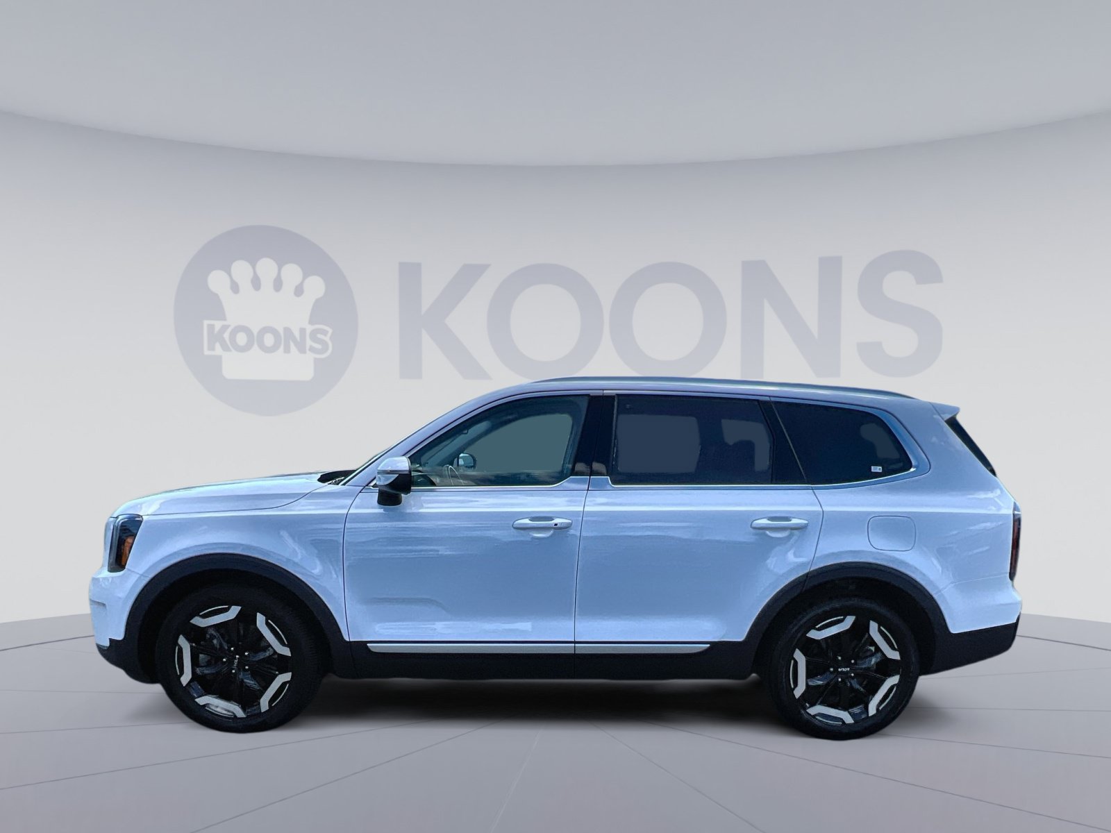 Used 2024 Kia Telluride EX w/ EX Captain's Chair Package AWD/4WD image 7