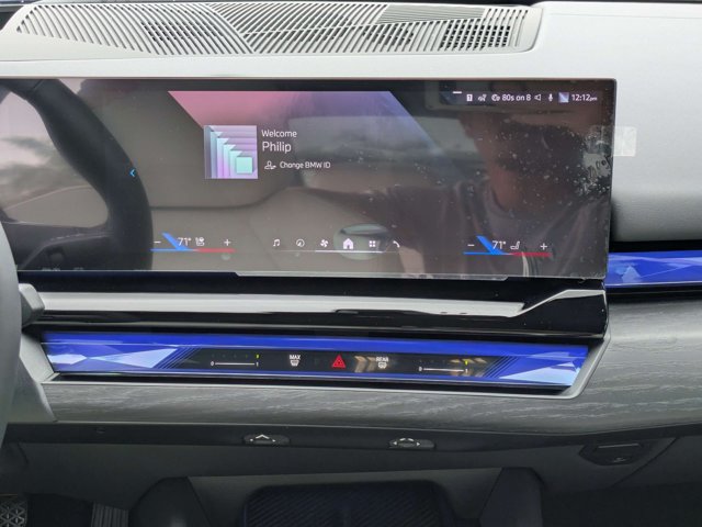 Used 2024 BMW i5 eDrive40i w/ Premium Package RWD image 17