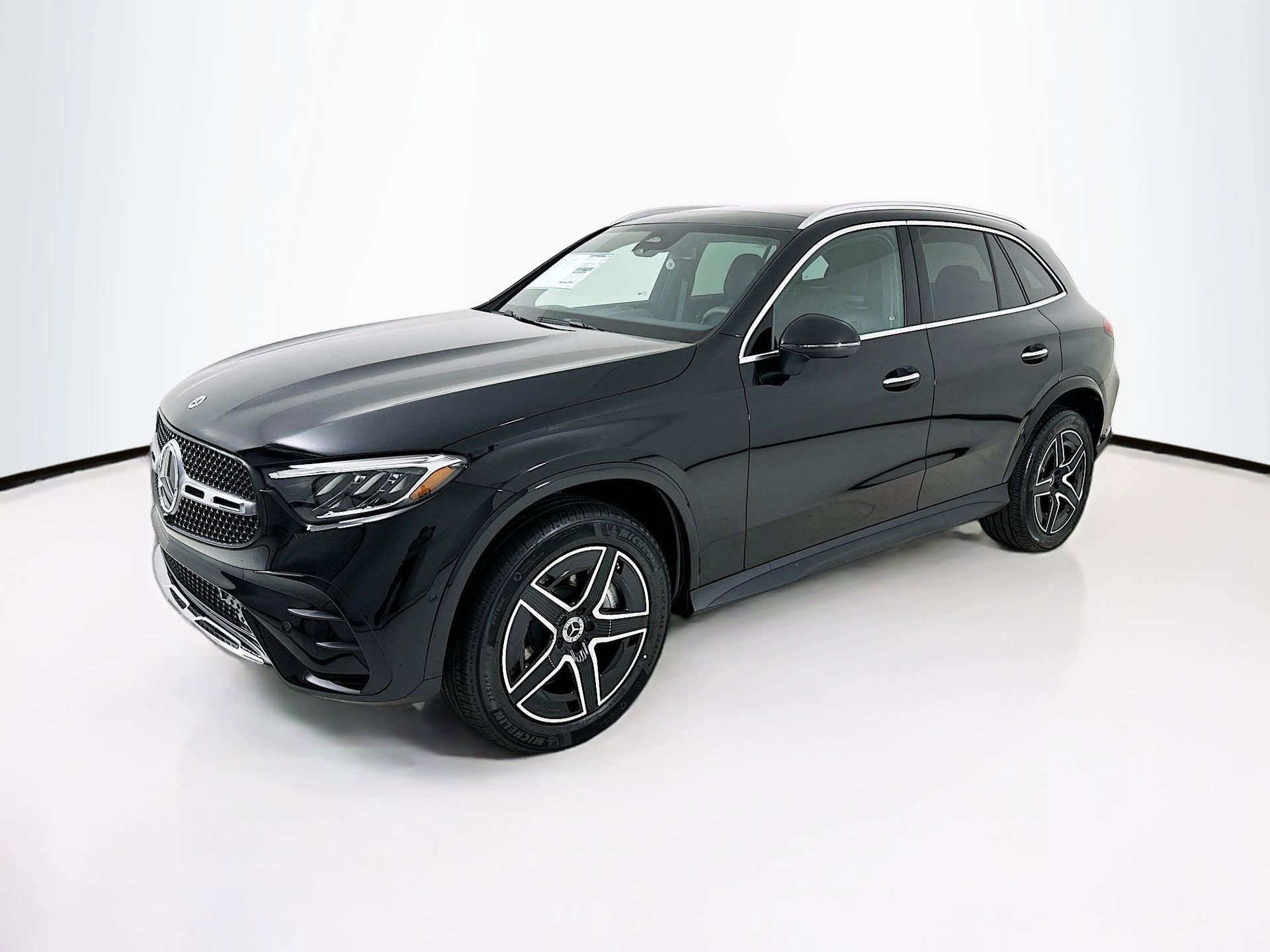 New 2026 Mercedes-Benz GLC 300 image 3
