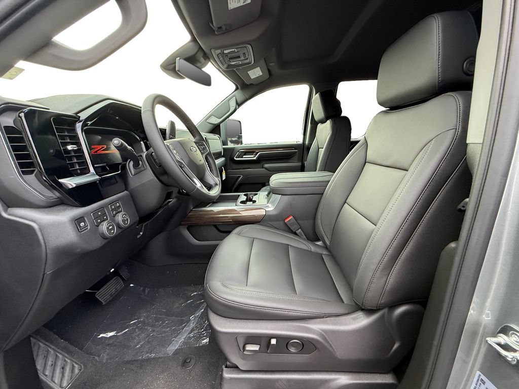 New 2026 Chevrolet Silverado 2500 LT w/ Trail Boss Package AWD/4WD image 9