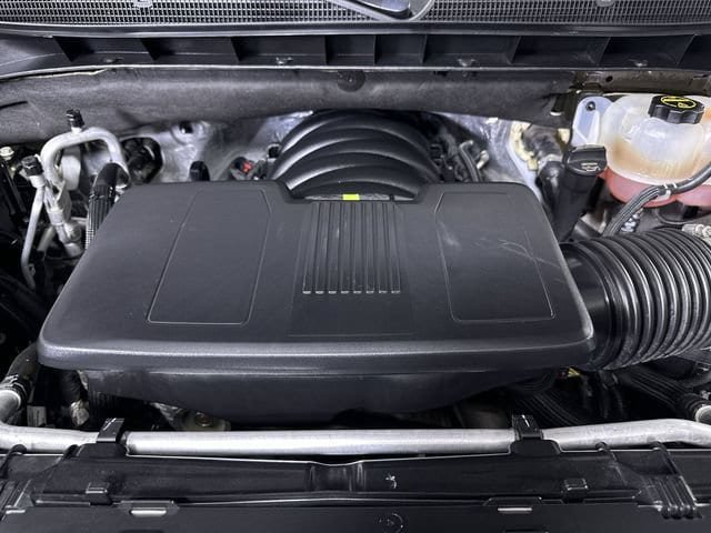 Used 2025 Chevrolet Silverado 1500 LT Trail Boss AWD/4WD image 31