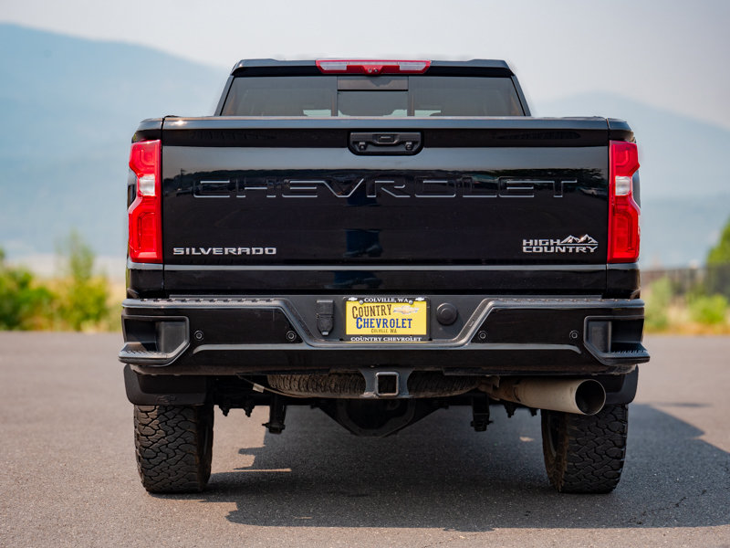 Used 2024 Chevrolet Silverado 3500 High Country w/ Technology Package AWD/4WD image 5