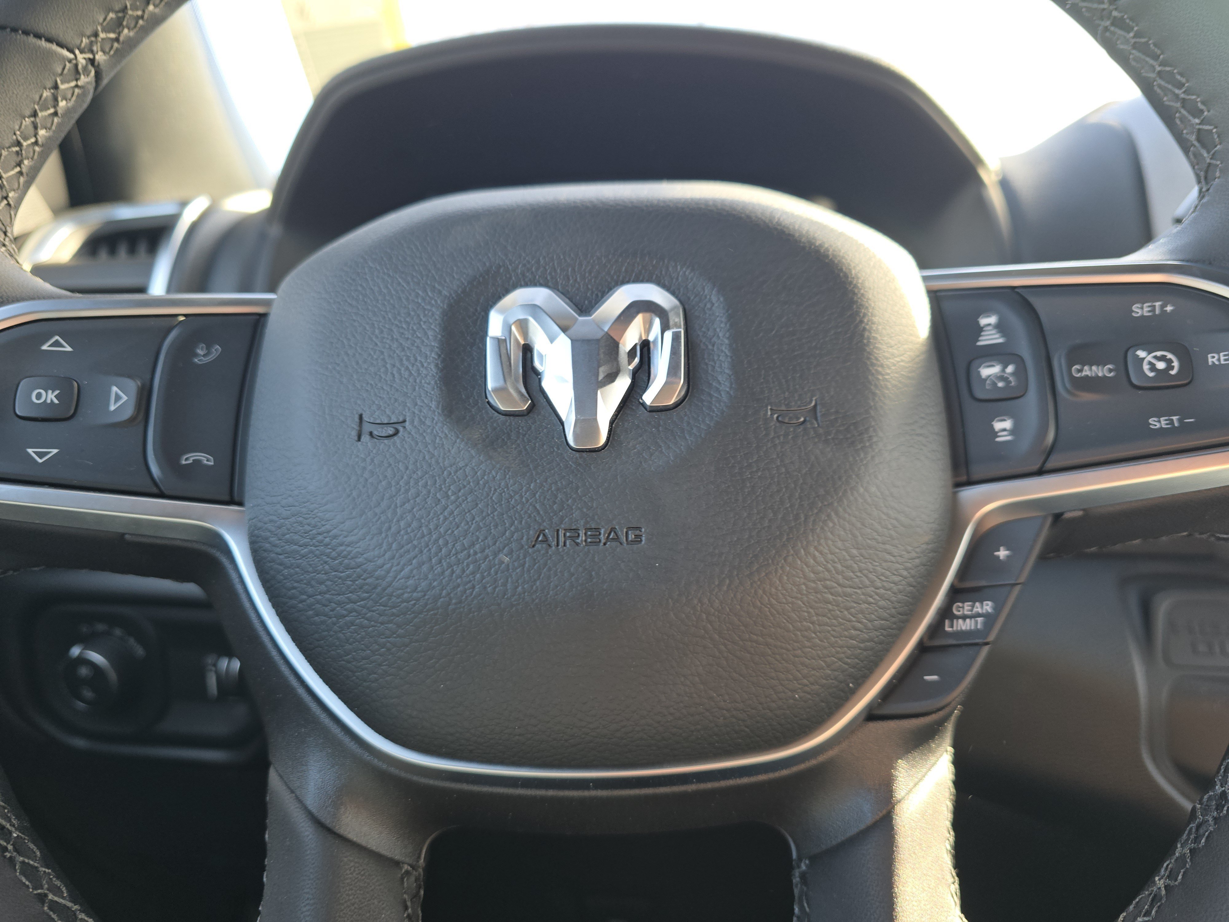 New 2026 RAM 2500 Big Horn AWD/4WD image 31