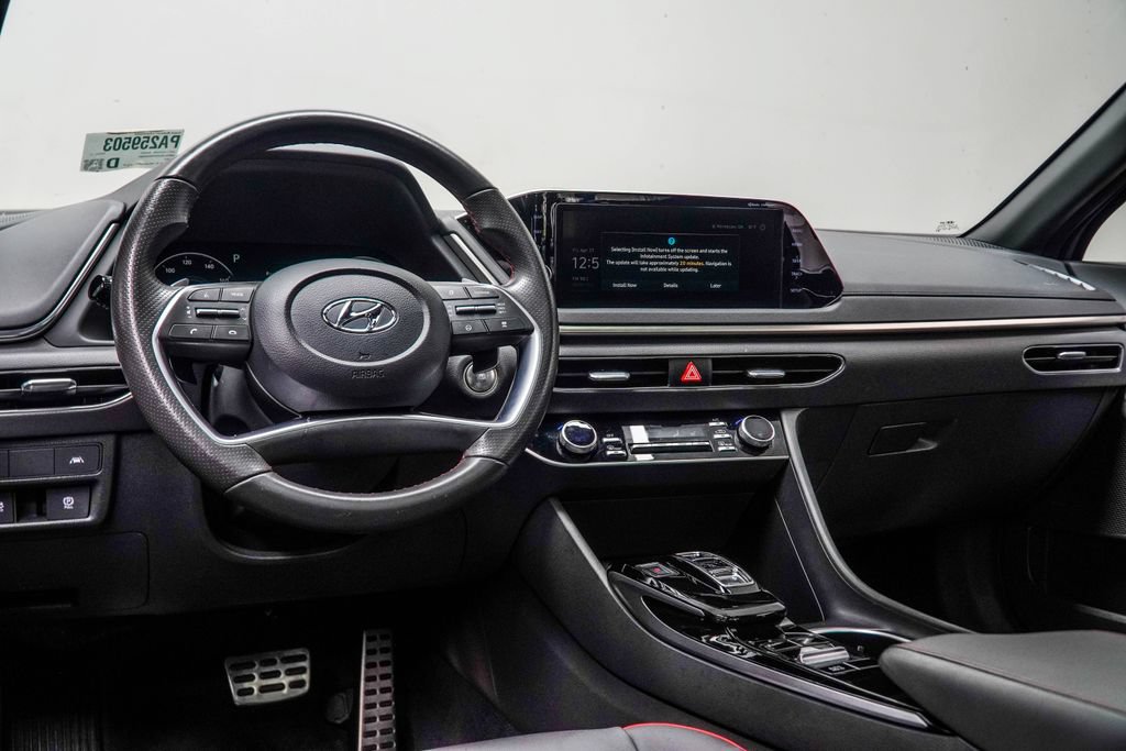 Used 2023 Hyundai Sonata SEL Plus w/ Preferred Accessory Package FWD image 16
