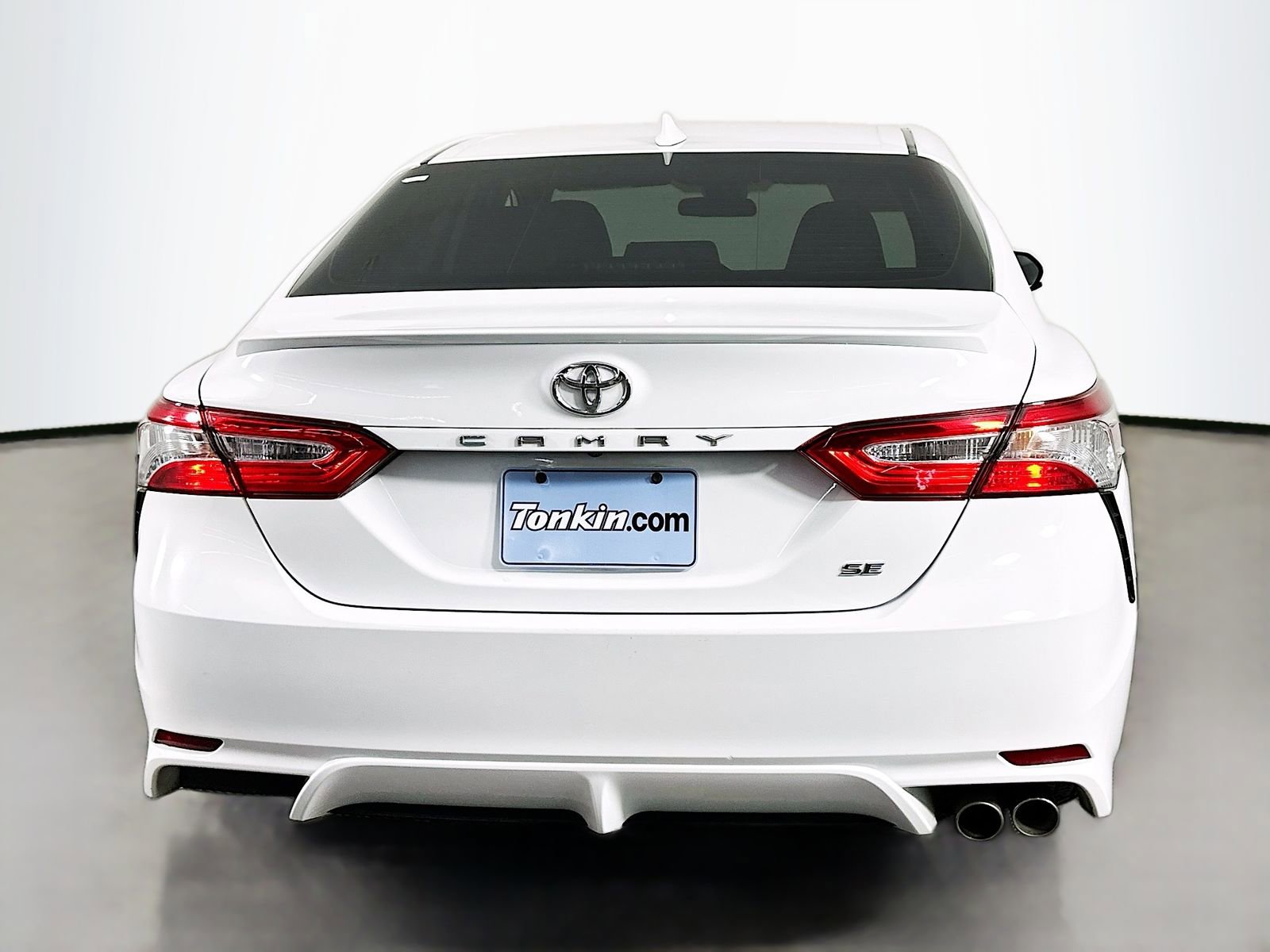 Certified 2020 Toyota Camry SE image 6