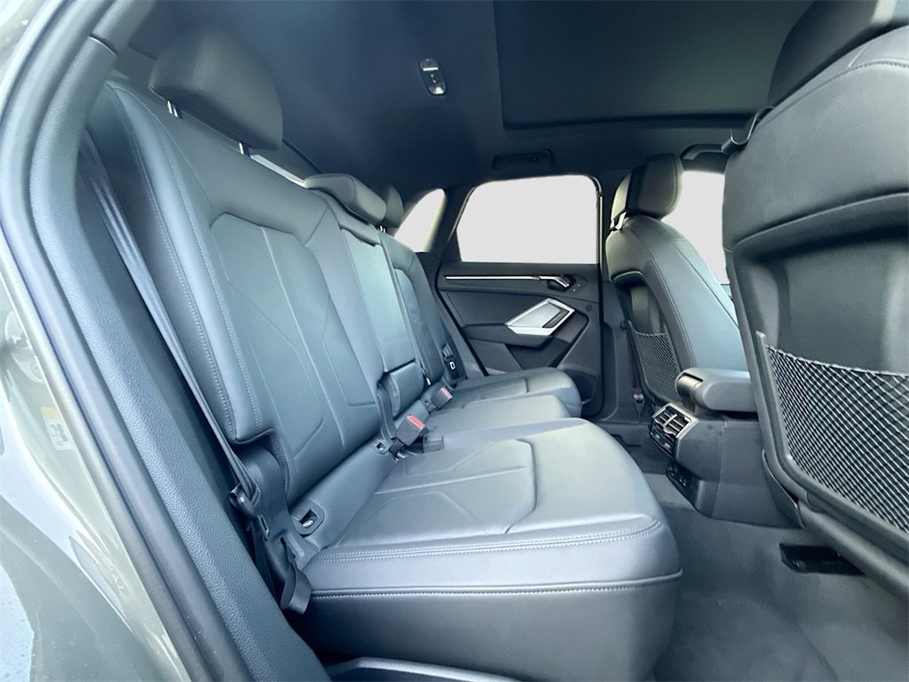 Used 2023 Audi Q3 2.0T Premium Plus w/ Premium Plus Package image 29