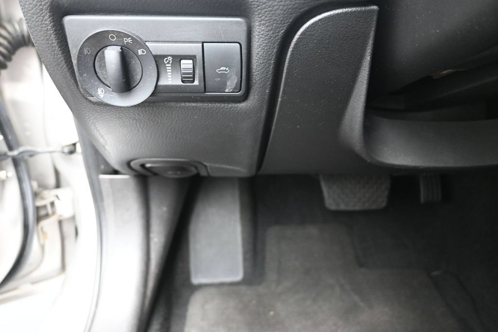 Used 2008 Mercury Milan FWD image 15
