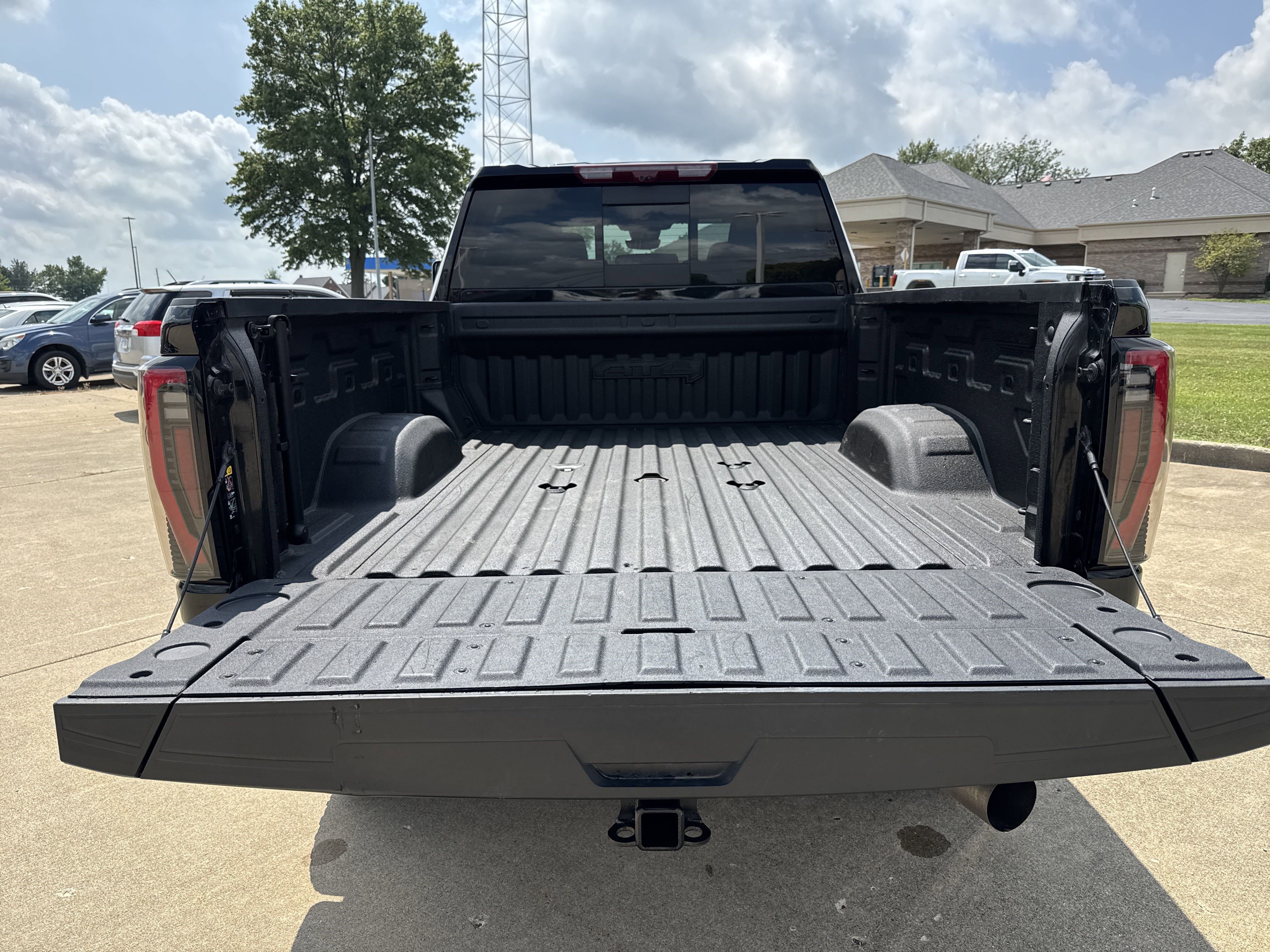 Used 2024 GMC Sierra 2500 AT4 w/ AT4 Premium Plus Package image 22