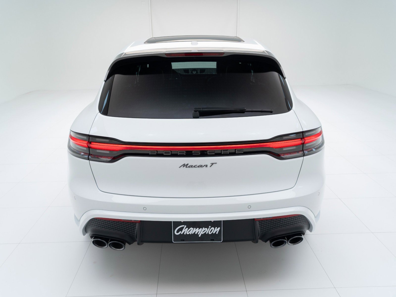 New 2026 Porsche Macan image 10