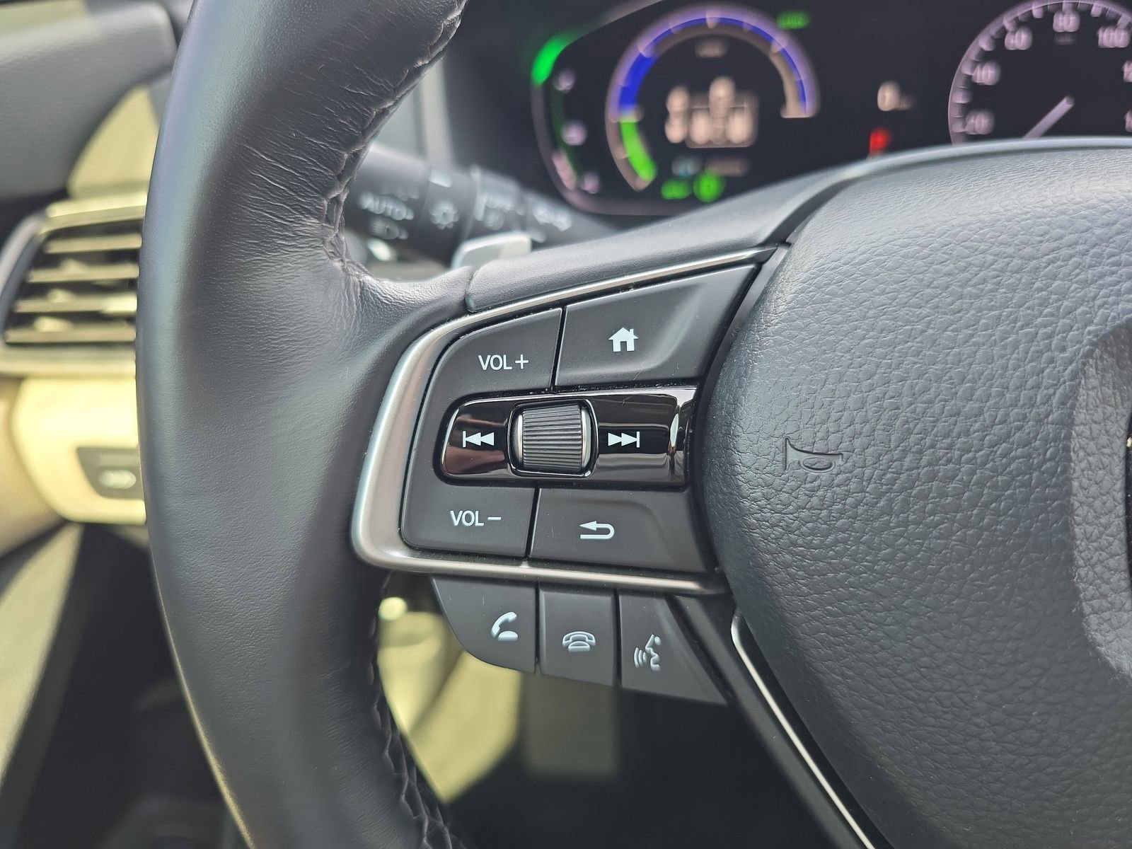 Used 2022 Honda Accord Touring image 23