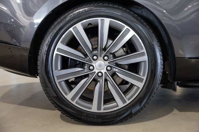 Used 2023 Land Rover Range Rover Long Wheelbase Autobiography image 22