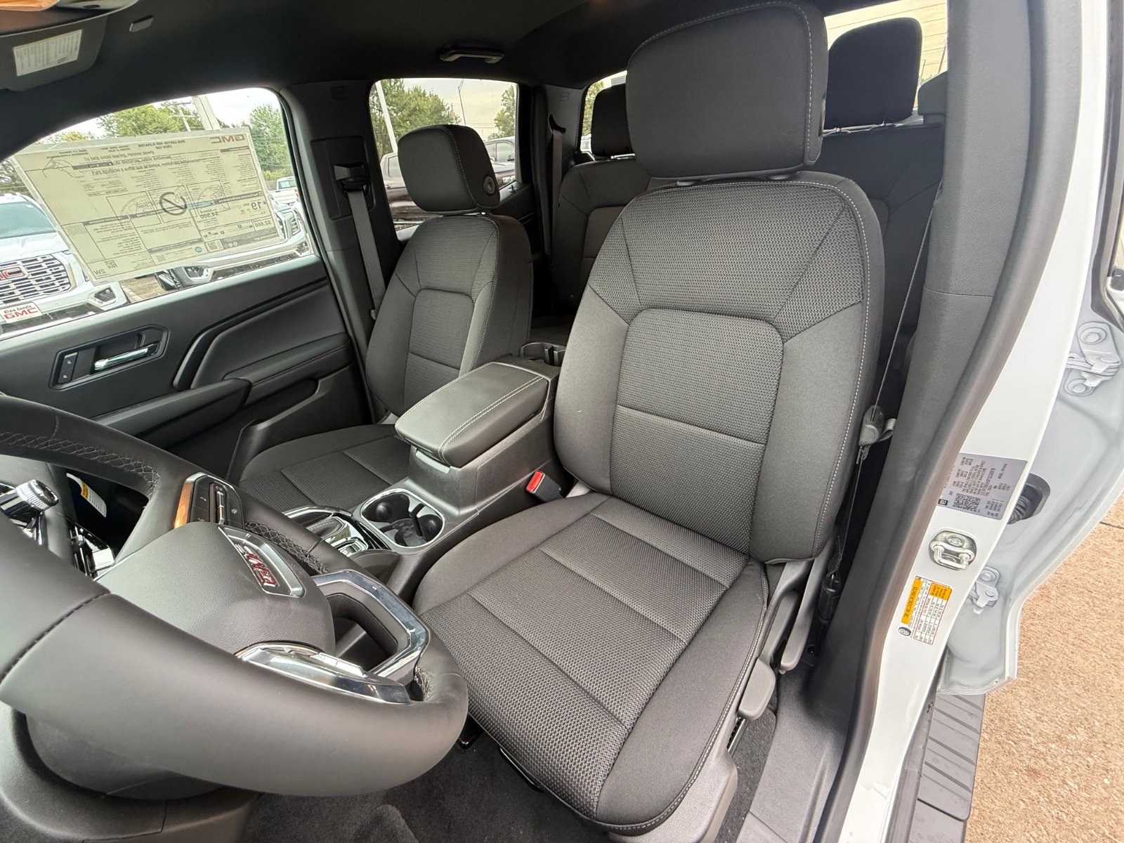 New 2026 GMC Canyon Elevation image 11