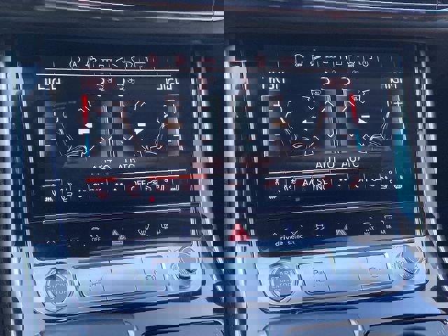 Used 2021 Audi Q7 3.0T Prestige image 27