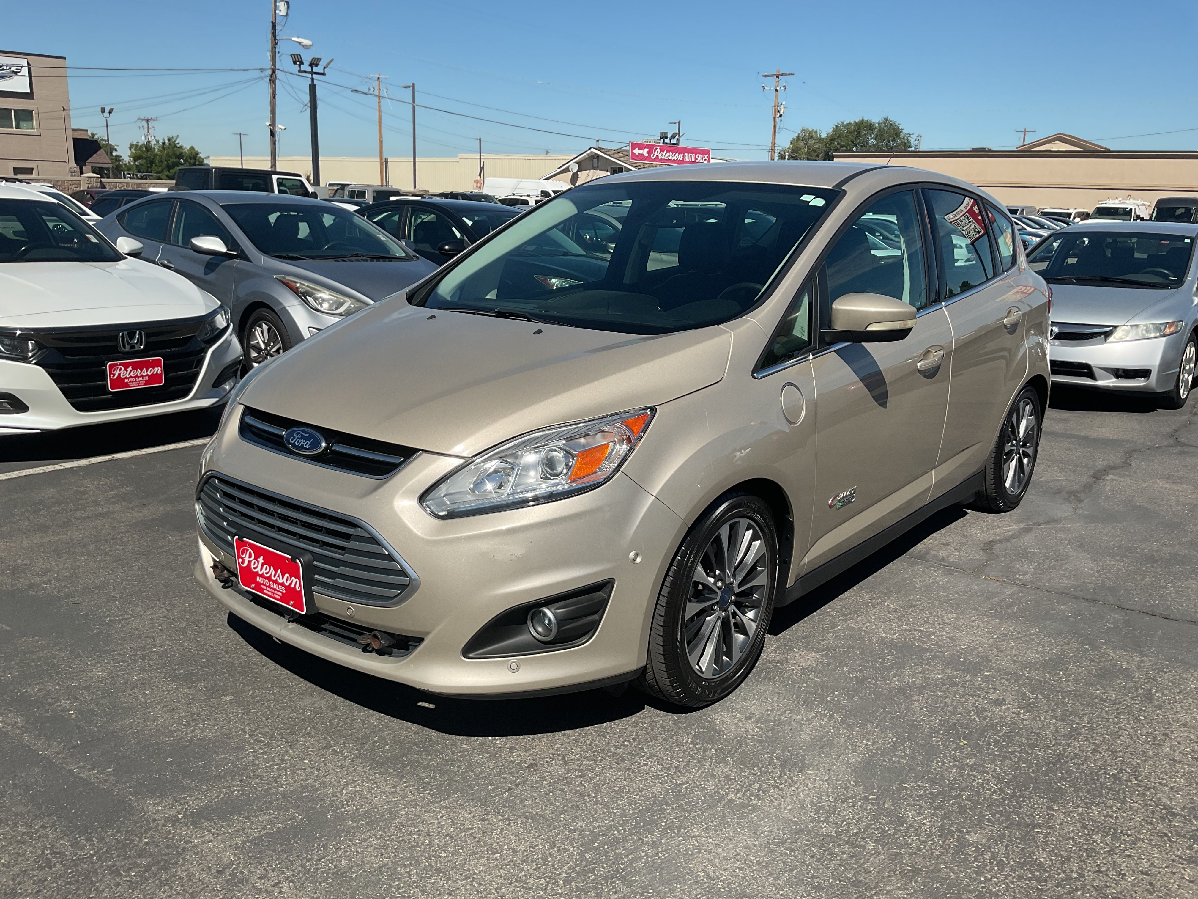 Used 2017 Ford C-MAX Energi Titanium w/ Equipment Group 501A FWD image 2