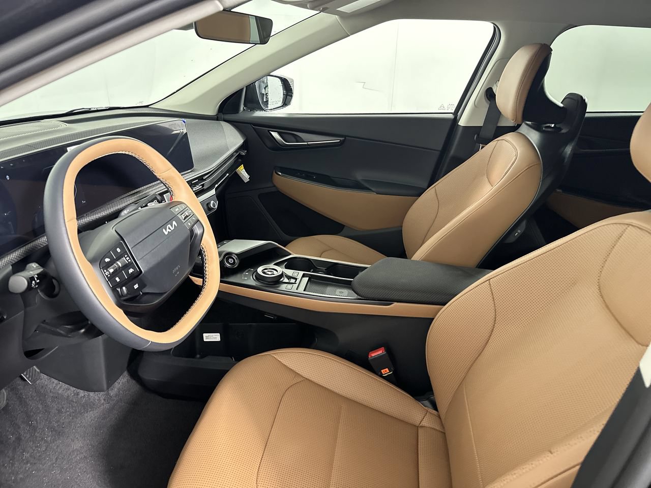 New 2026 Kia EV6 Wind RWD image 2