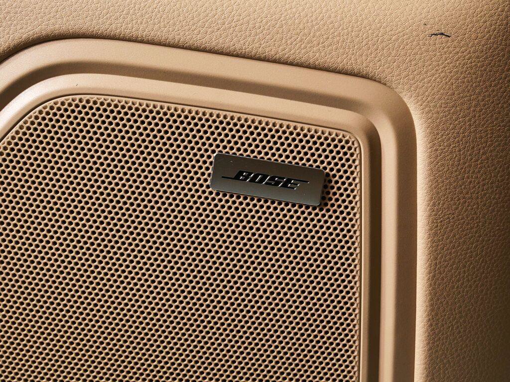 Certified 2026 Porsche Macan AWD/4WD image 7