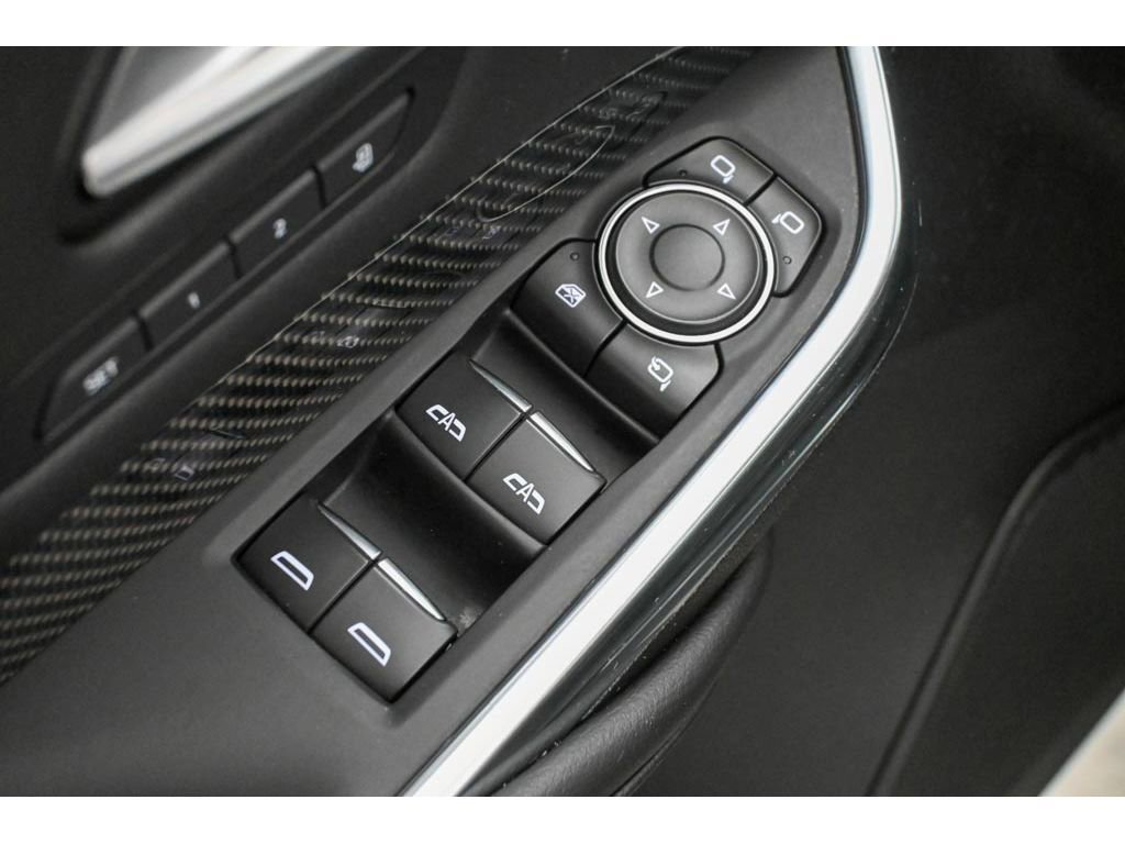 Used 2023 Cadillac XT4 Sport w/ LPO, ONYX Package image 31