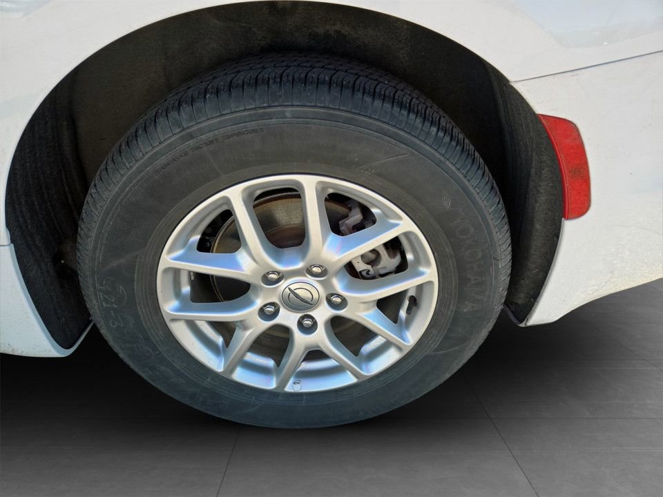 Used 2024 Chrysler Pacifica Touring-L image 33