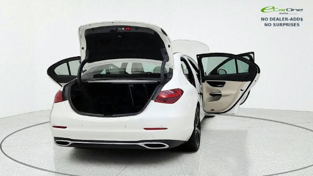 Used 2025 Mercedes-Benz C 300 Sedan image 18