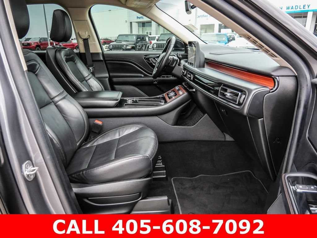 Used 2022 Lincoln Aviator Reserve w/ Equipment Group 201A AWD/4WD image 16