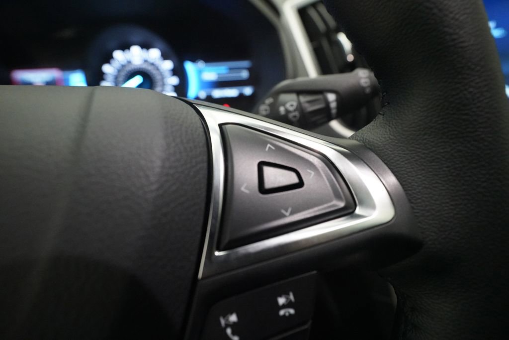 Used 2024 Ford Edge SEL w/ Convenience Package image 19