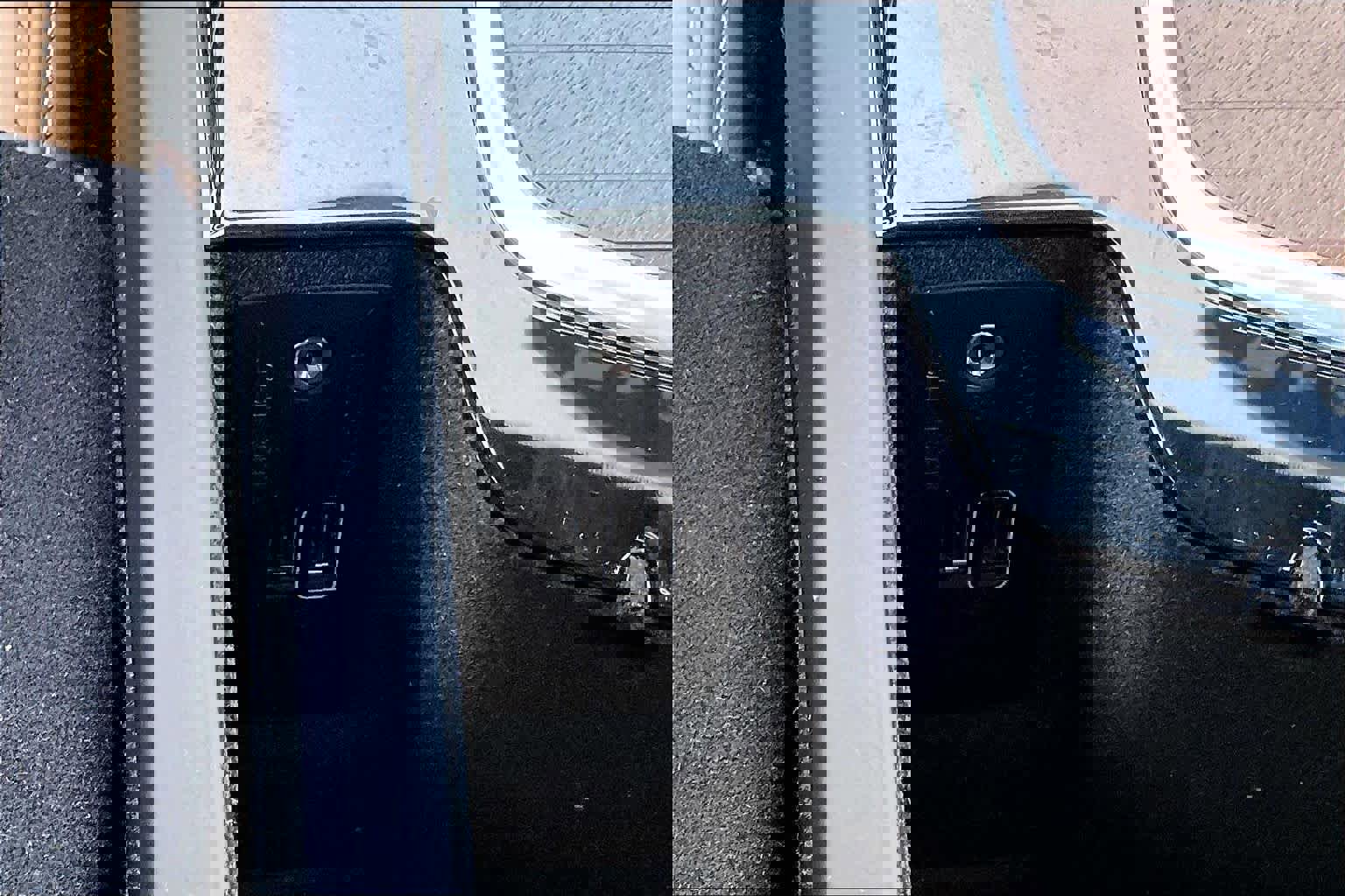 Used 2017 Volvo XC90 T6 Inscription w/ Vision Package image 37