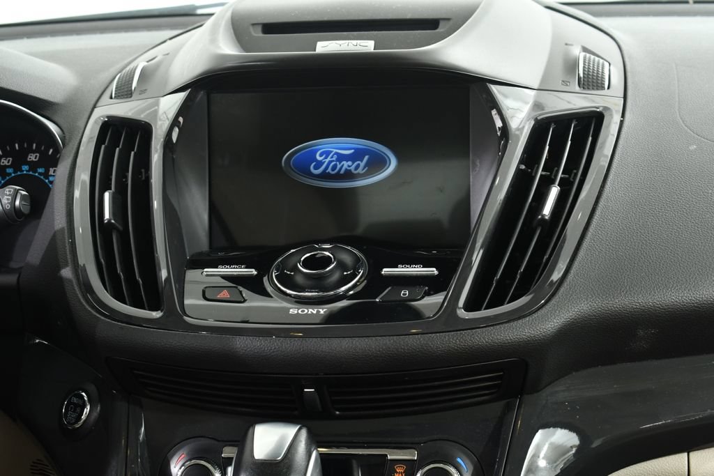 Used 2016 Ford Escape Titanium w/ Equipment Group 301A AWD/4WD image 9